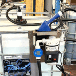 IBC ADBLUE® + Kit de transfert AUS32 / AdBlue® 370W-40L/M, accroche latérale de l'IBC – Image 4